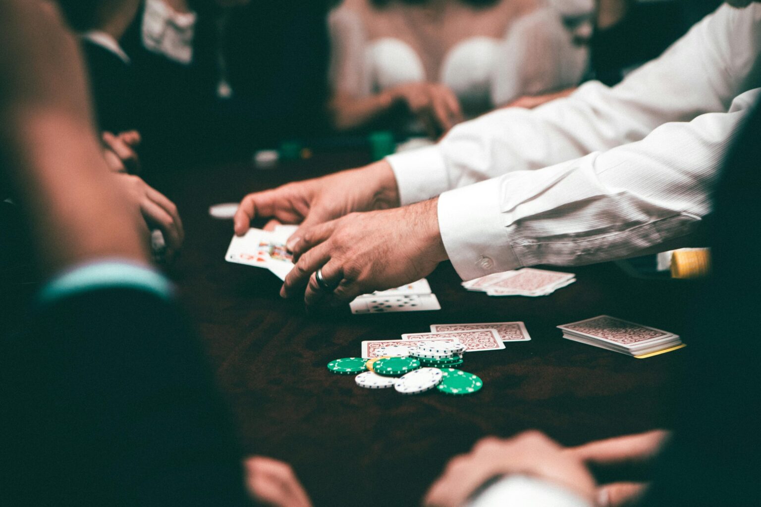 Navigating the Legal Landscape: A Clear Guide to Online Gambling Laws in the UAE